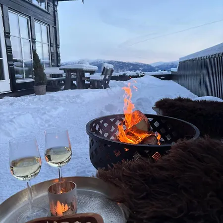 Chalet Jacuzzi & Sauna Hilltop With River Views *