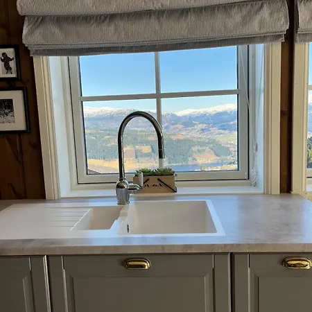 Jacuzzi & Sauna Hilltop With River Views Voss