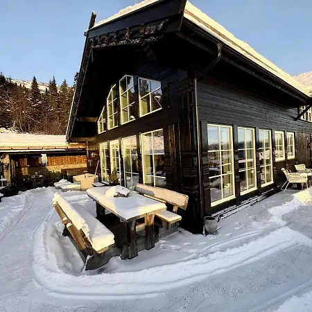 Chalet Jacuzzi & Sauna Hilltop With River Views