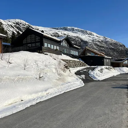 Chalet Jacuzzi & Sauna Hilltop With River Views Voss