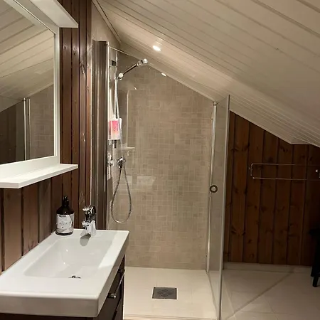 Chalet Jacuzzi & Sauna Hilltop With River Views Voss